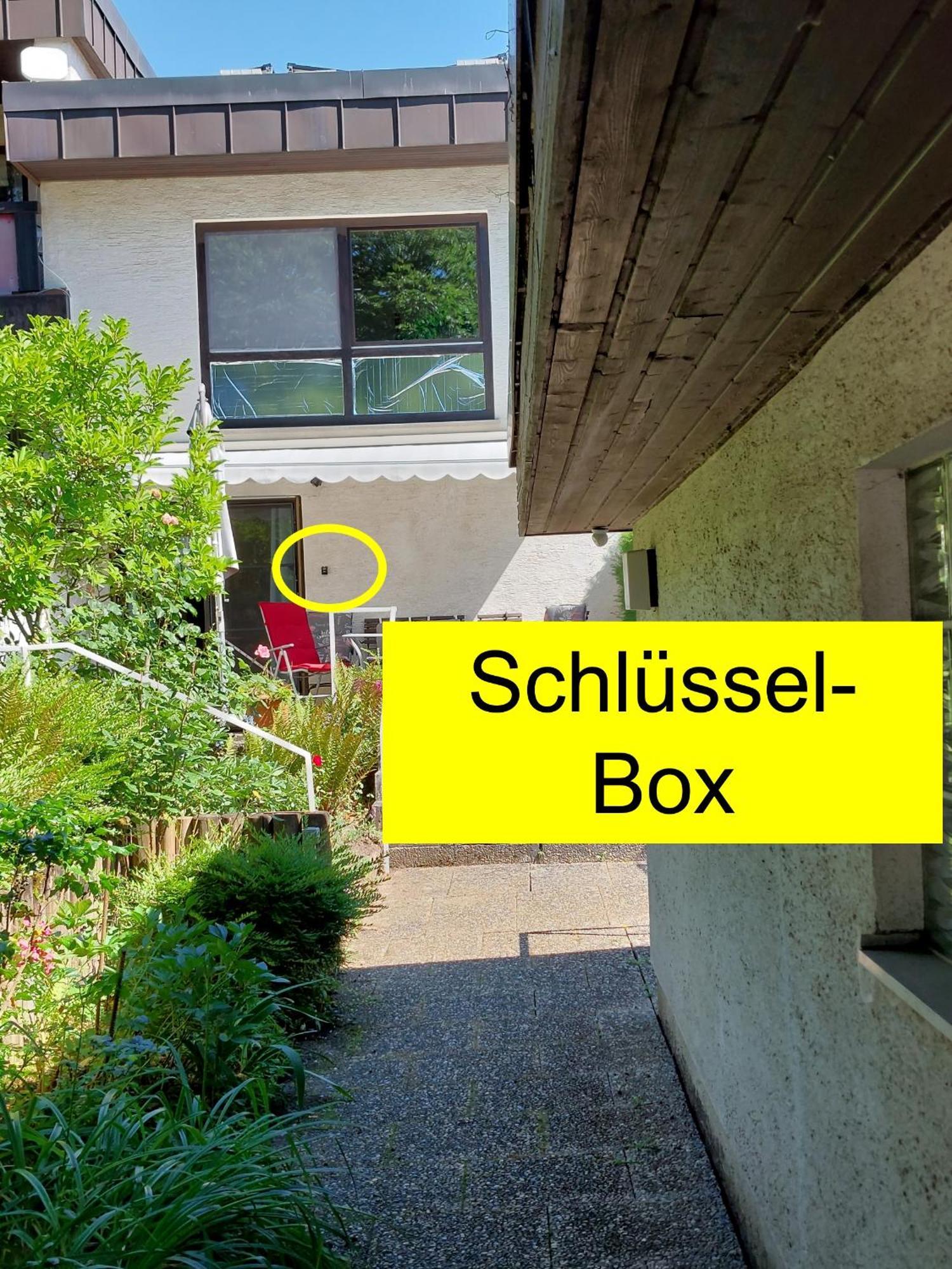 Grosszuegige Wohnung Mit Terrasse Wuerzburg, Zell Zell am Main Exteriör bild